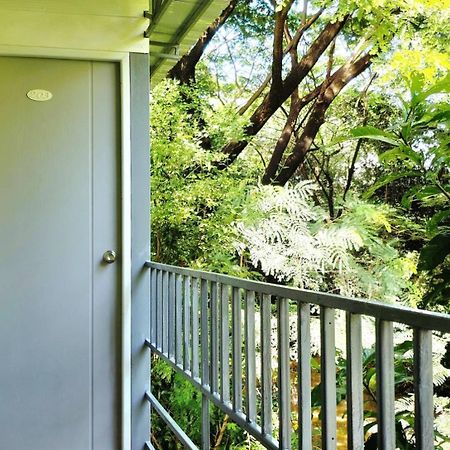 P.California Inter Hostel Nang Rong Екстериор снимка