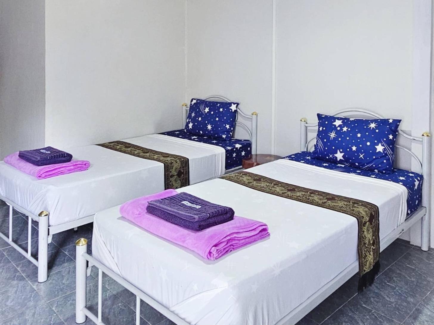 P.California Inter Hostel Nang Rong Екстериор снимка
