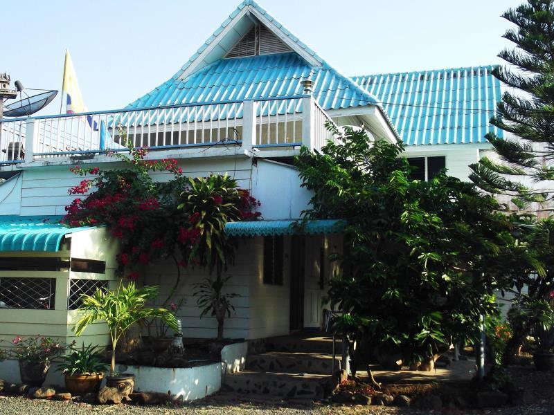 P.California Inter Hostel Nang Rong Екстериор снимка