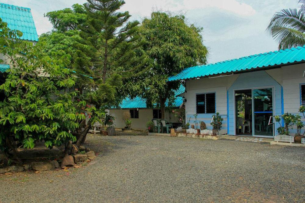 P.California Inter Hostel Nang Rong Екстериор снимка