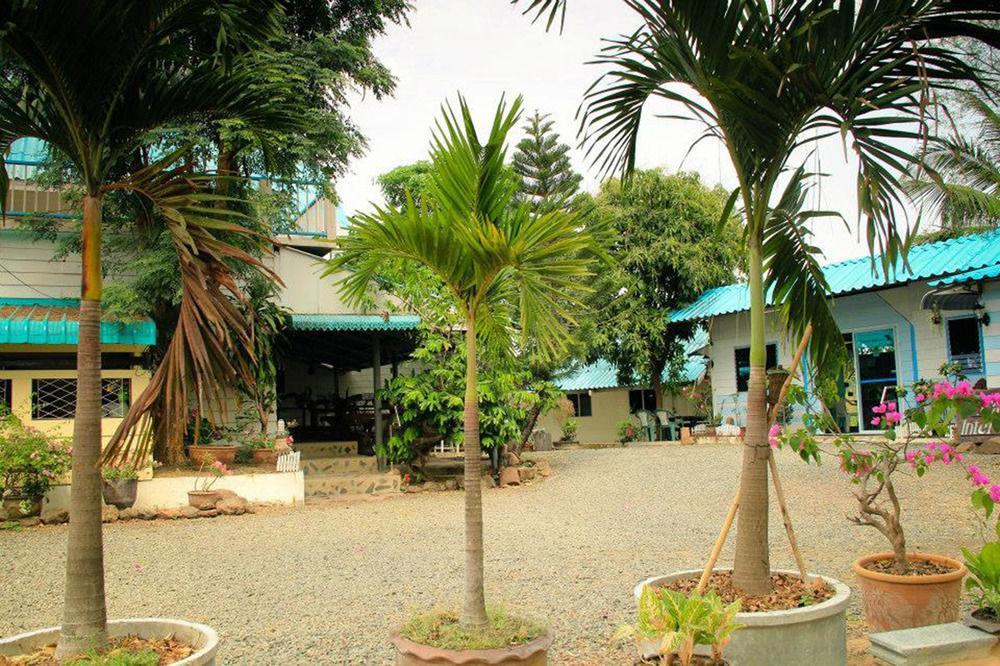 P.California Inter Hostel Nang Rong Екстериор снимка